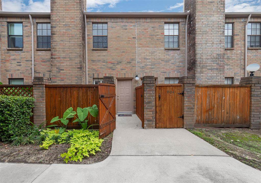 9850 Pagewood Lane - Photo 1