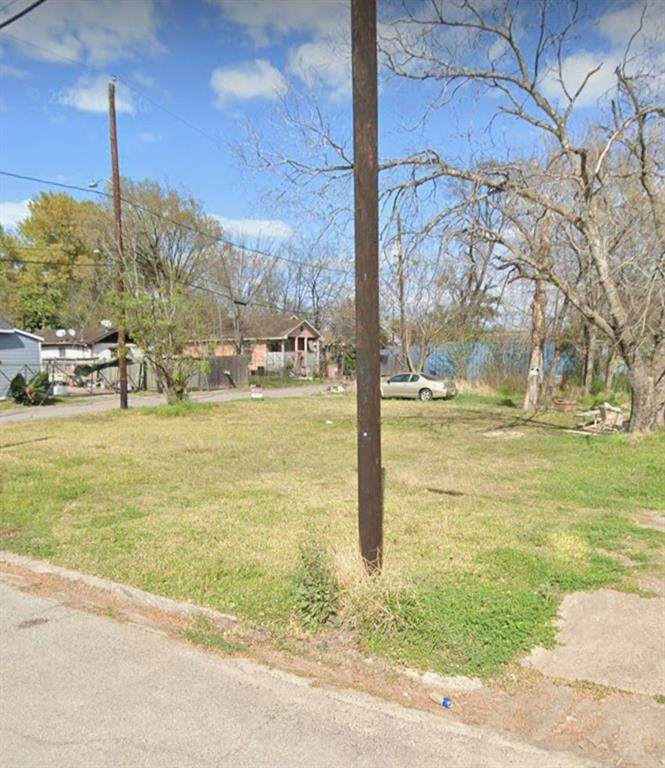 2604 Harrington Street - Photo 1