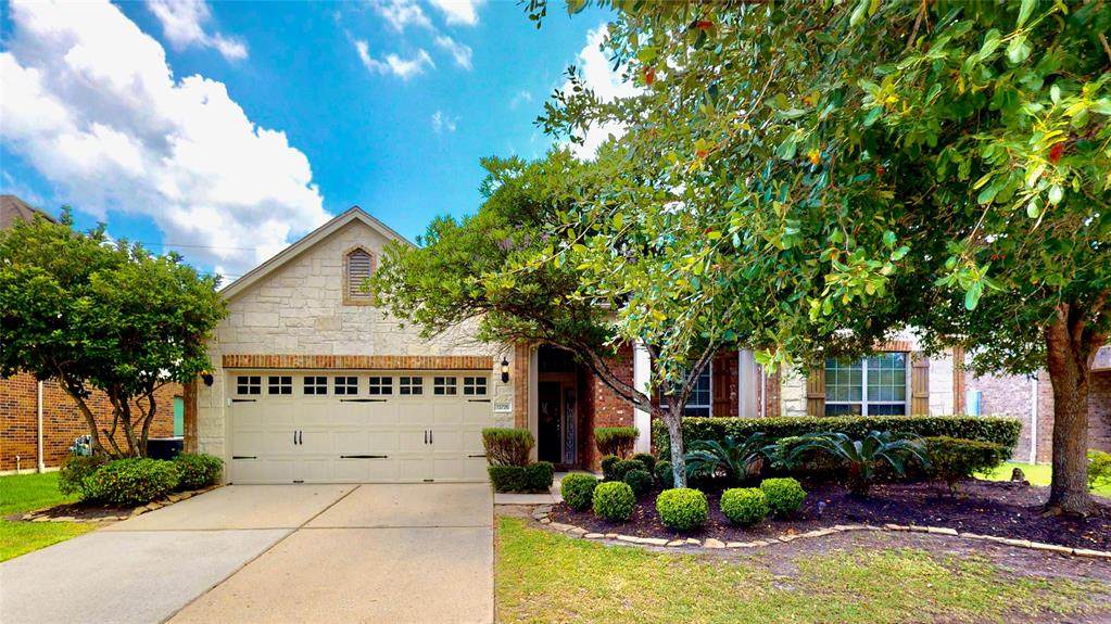 13726 Lake Livingston Drive - Photo 1