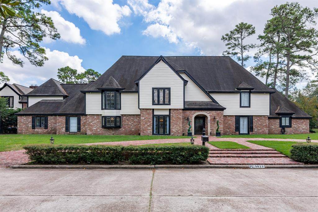 5623 Foresthaven Drive - Photo 1