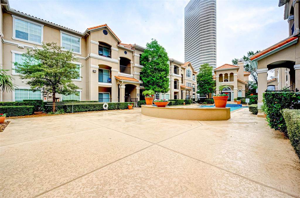 3231 Allen Parkway - Photo 1
