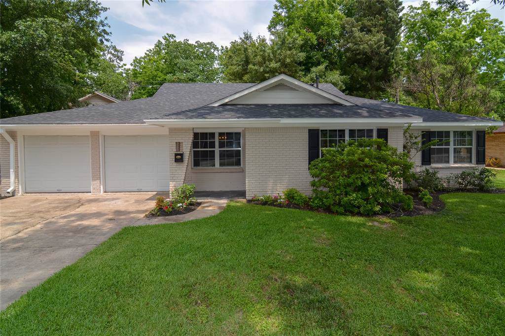 3806 Morningview Drive - Photo 1