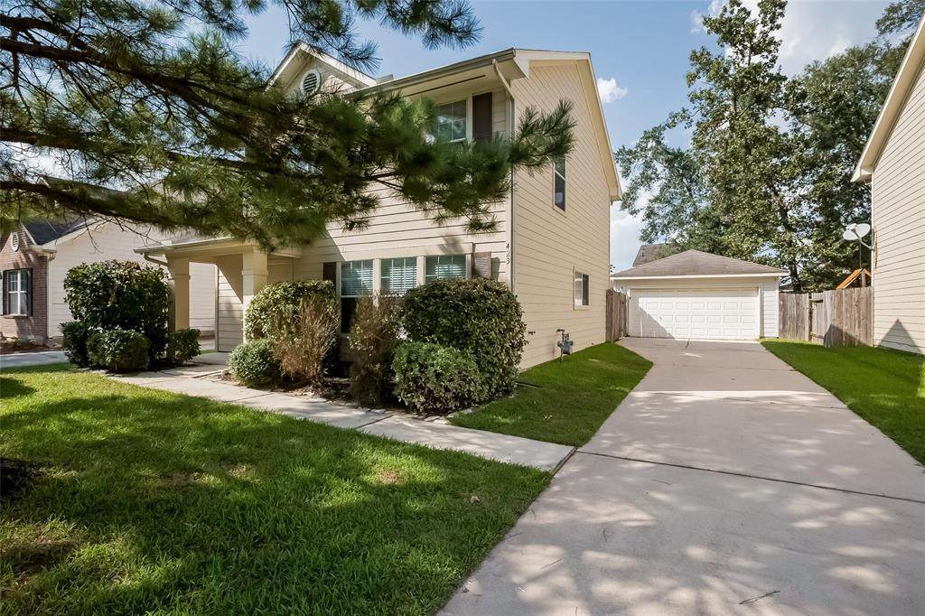 423 Laurel Timbers Drive - Photo 1