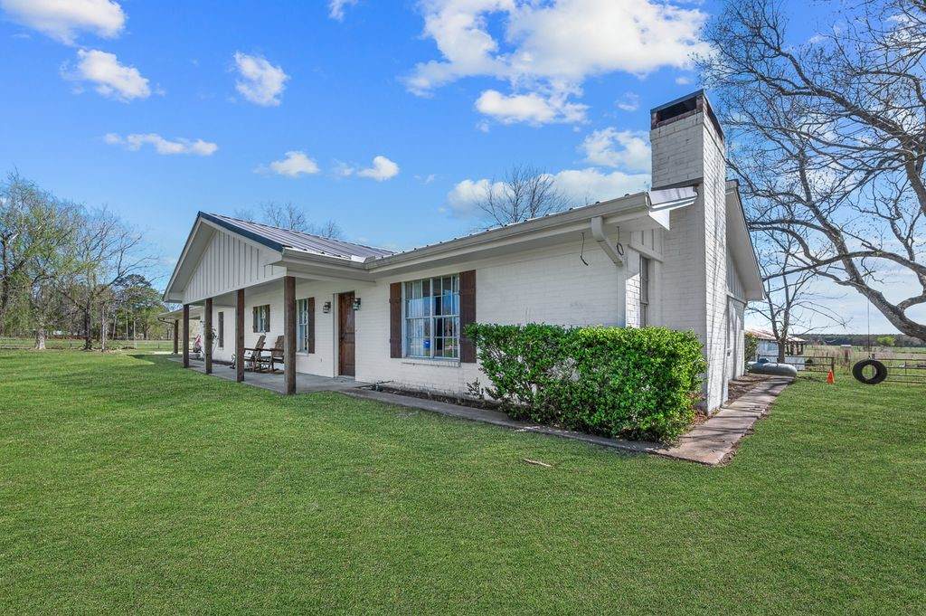 7574 Fm 1818 - Photo 1