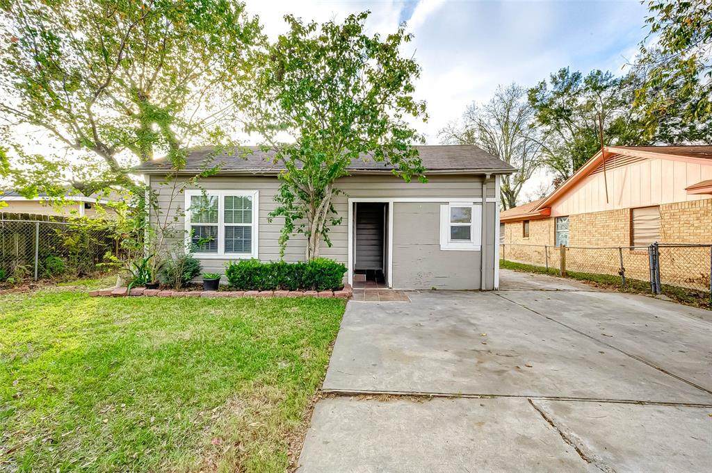 912 Jennetta Street - Photo 1