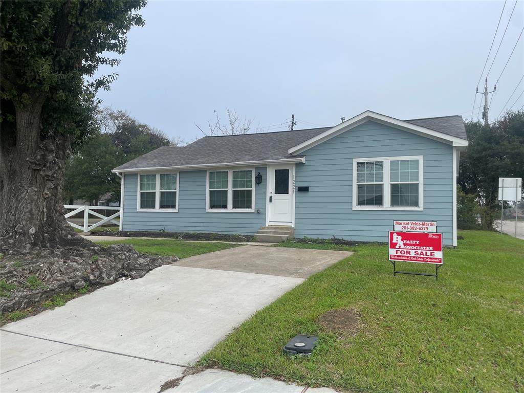 1221 Sunset Drive - Photo 1