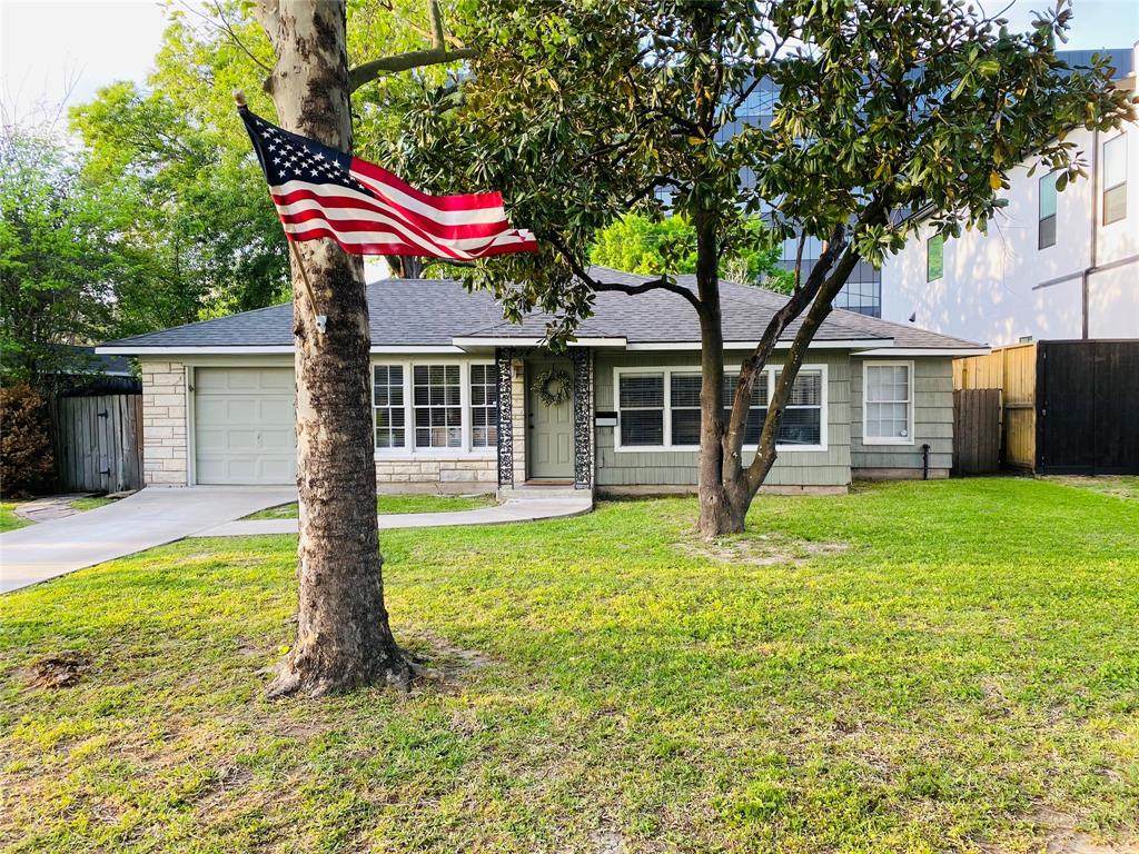 4658 Spruce Street - Photo 1