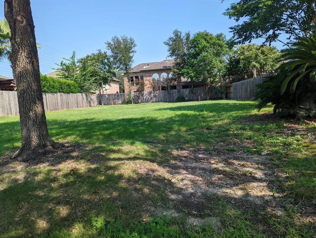 11214 English Rose Lane - Photo 1