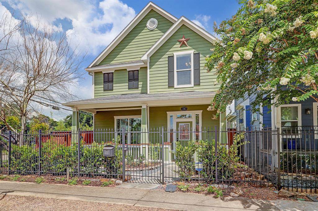 1352 Dorothy Street - Photo 1