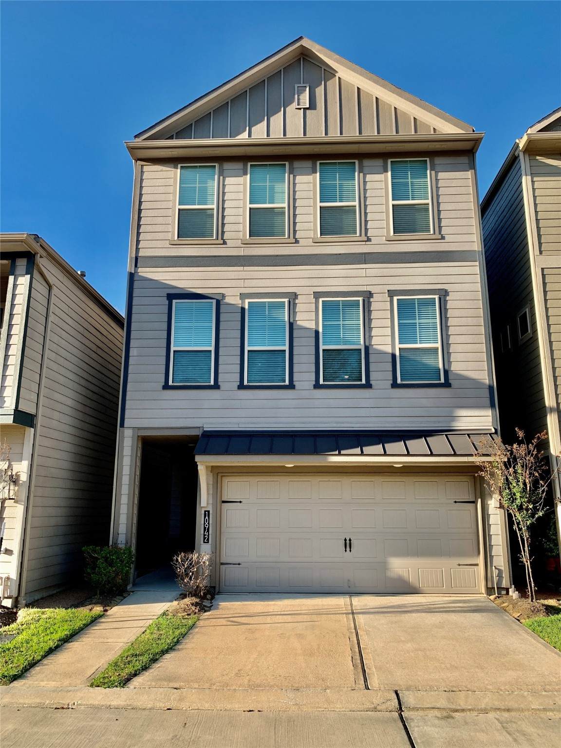 10942 Cannes Memorial Drive - Photo 1