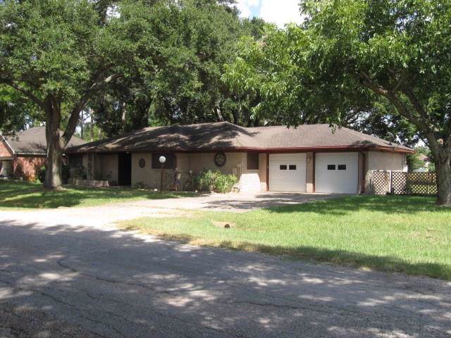 7504 Becky Lane - Photo 1