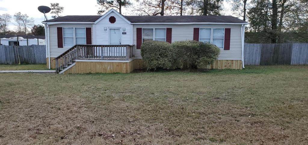 182 Carmen Boulevard - Photo 1