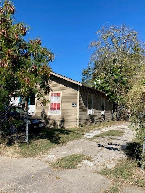 2811 Tuam Street - Photo 1