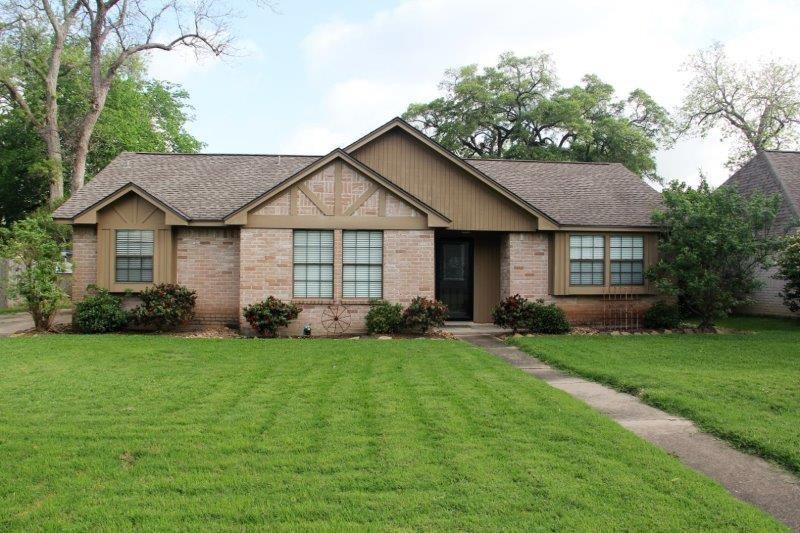 111 Raintree Lane - Photo 1