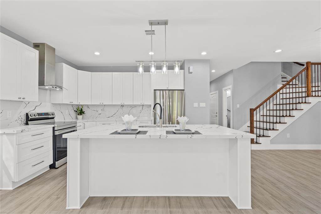 719 Moose Drive - Photo 1