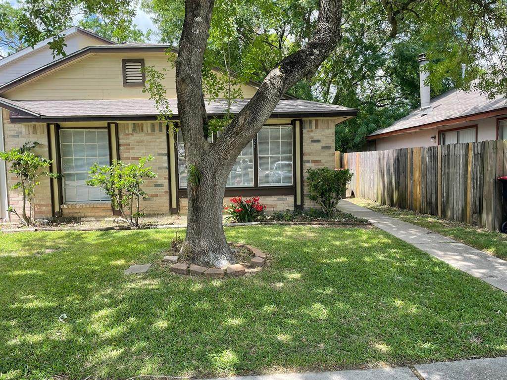10021 Rosbrook Drive - Photo 1