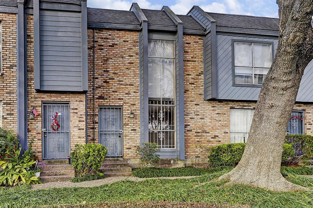 6202 Skyline Drive - Photo 1
