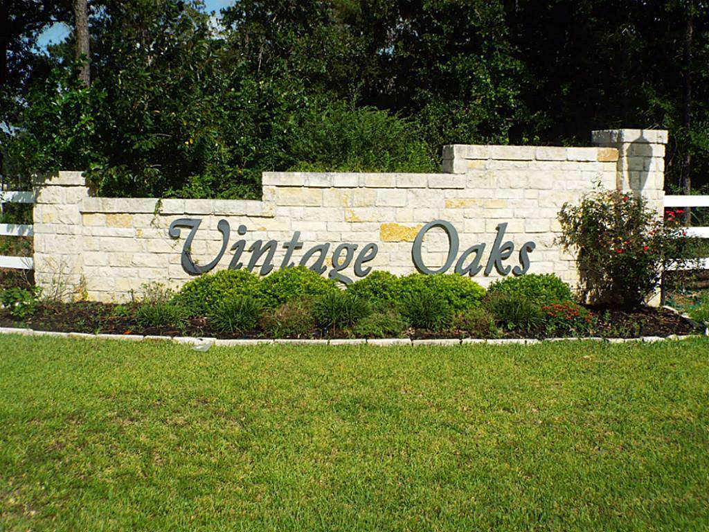 11654 Peppertree Loop - Photo 1