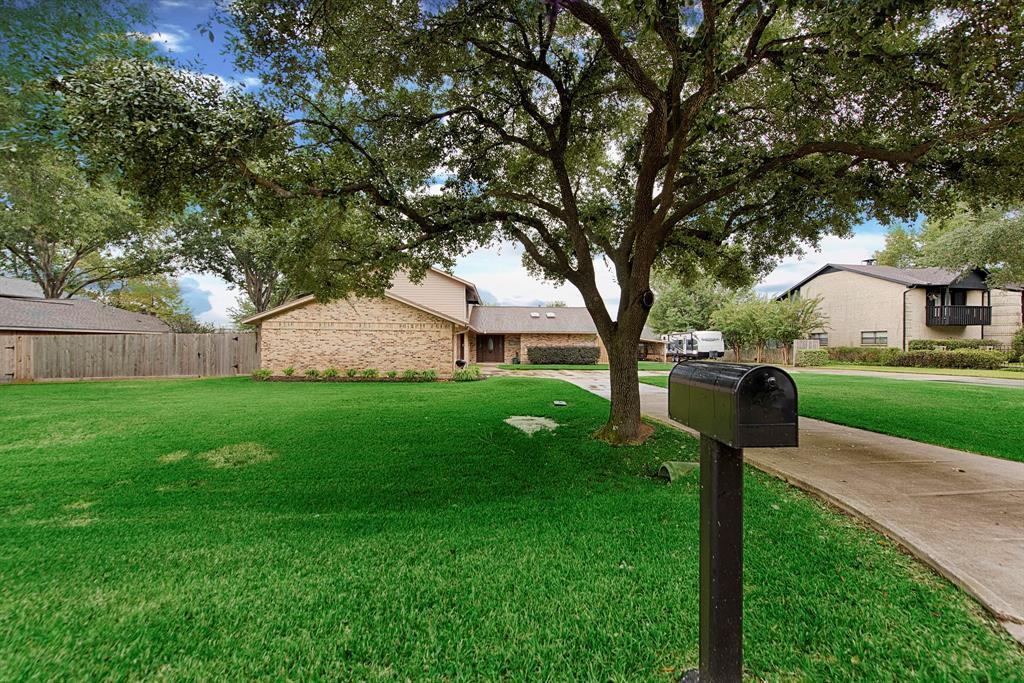9948 Twin Shores Drive - Photo 1