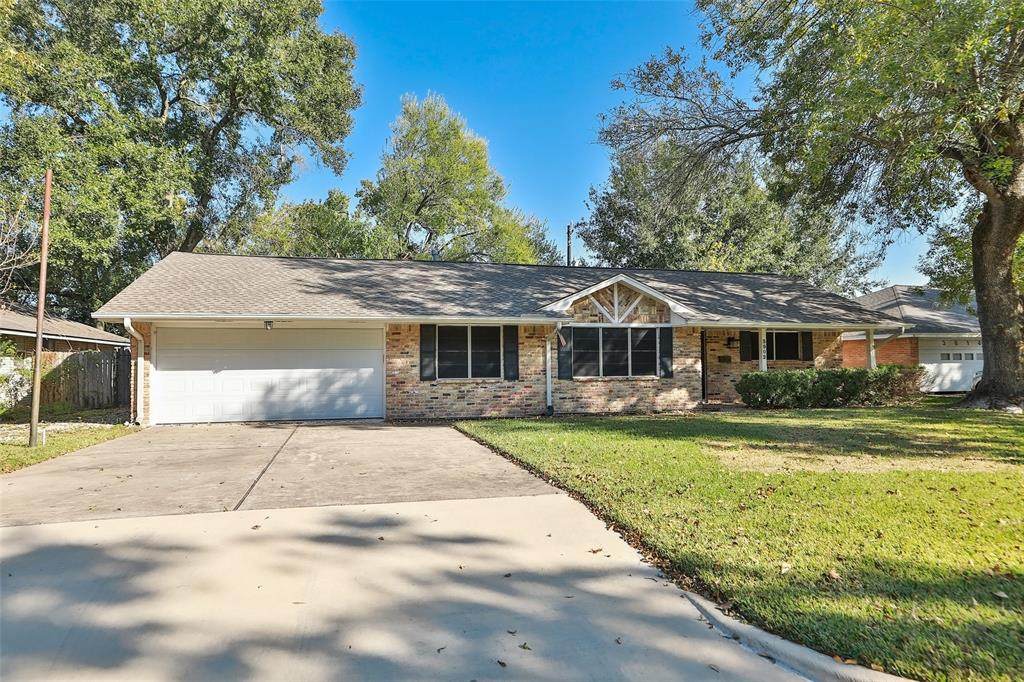 3902 Mona Lee Lane - Photo 1