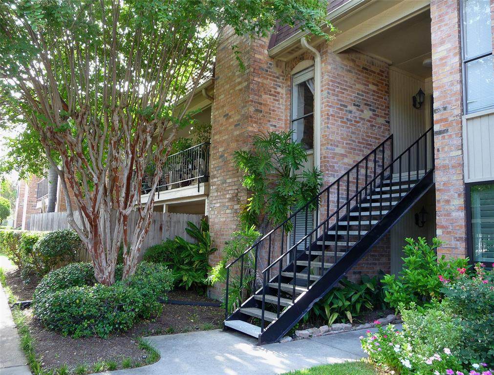 1601 Shepherd Drive - Photo 1