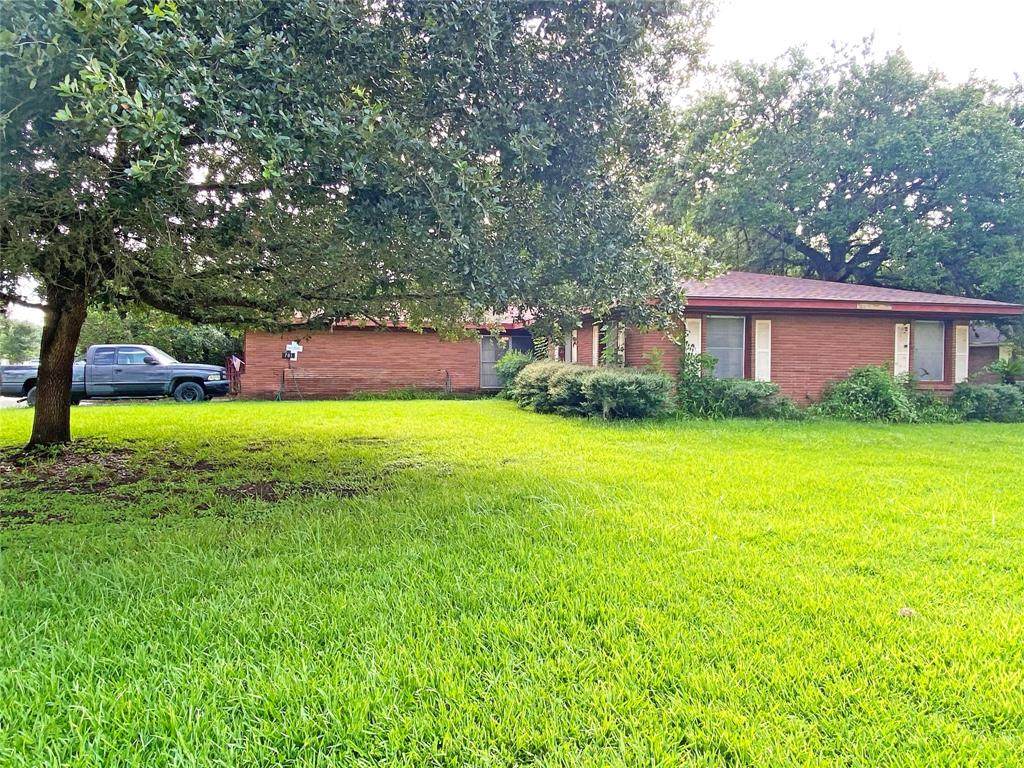 701 Magnolia Street - Photo 1