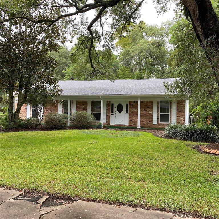 105 Blossom Street - Photo 1