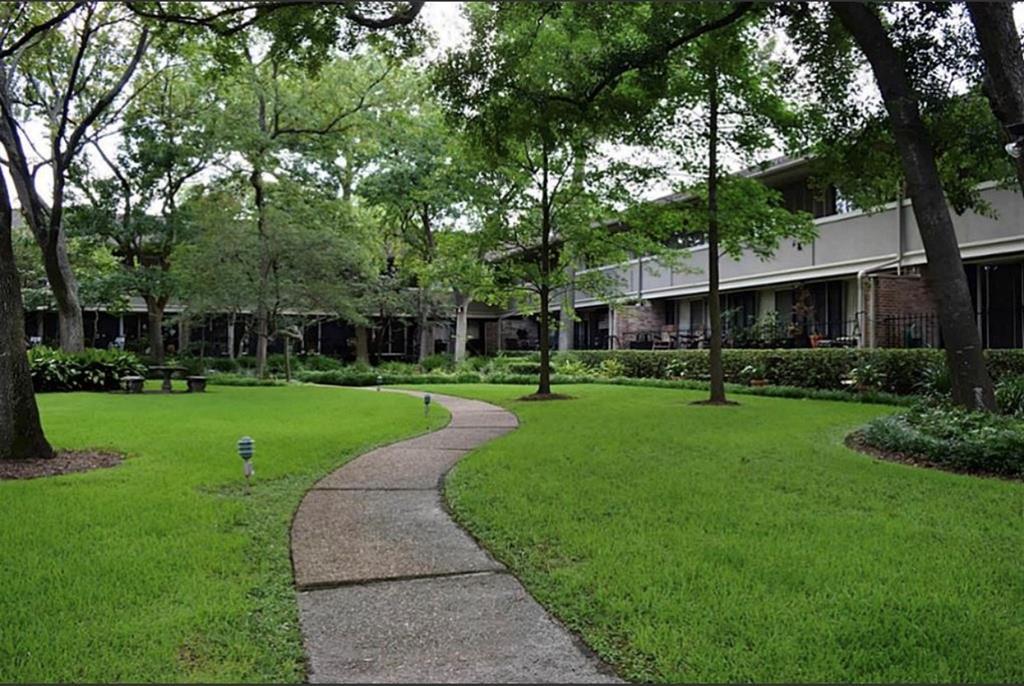 656 Ripple Creek Drive - Photo 1