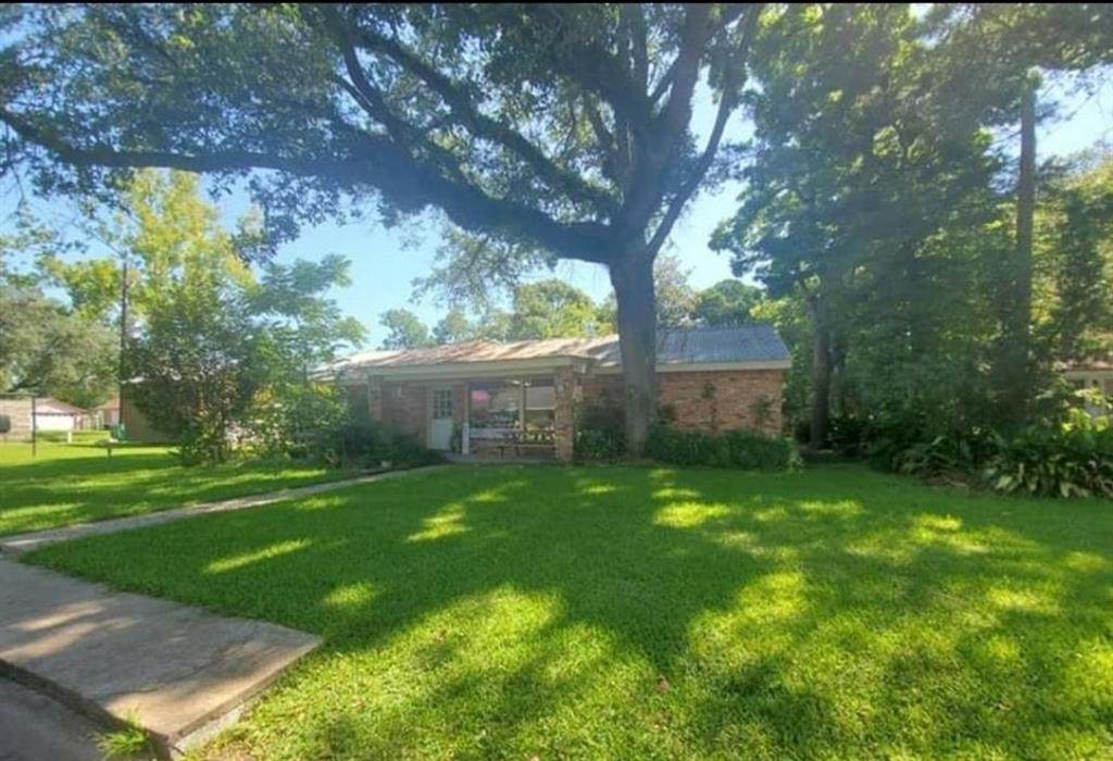 609 Main Street - Photo 1