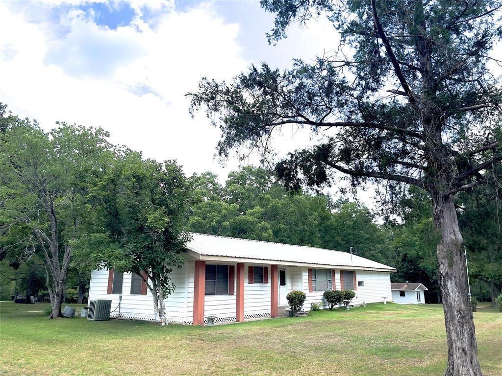 590 County Road 3510 - Photo 1