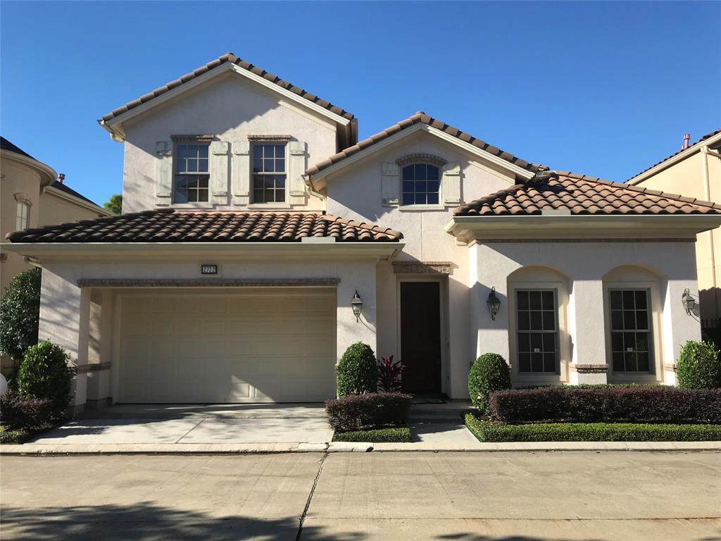 2722 Stuart Manor - Photo 1