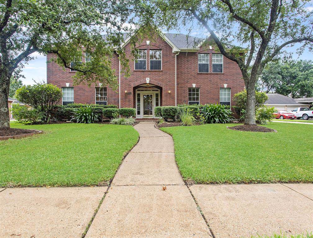 1812 Parkview Drive - Photo 1