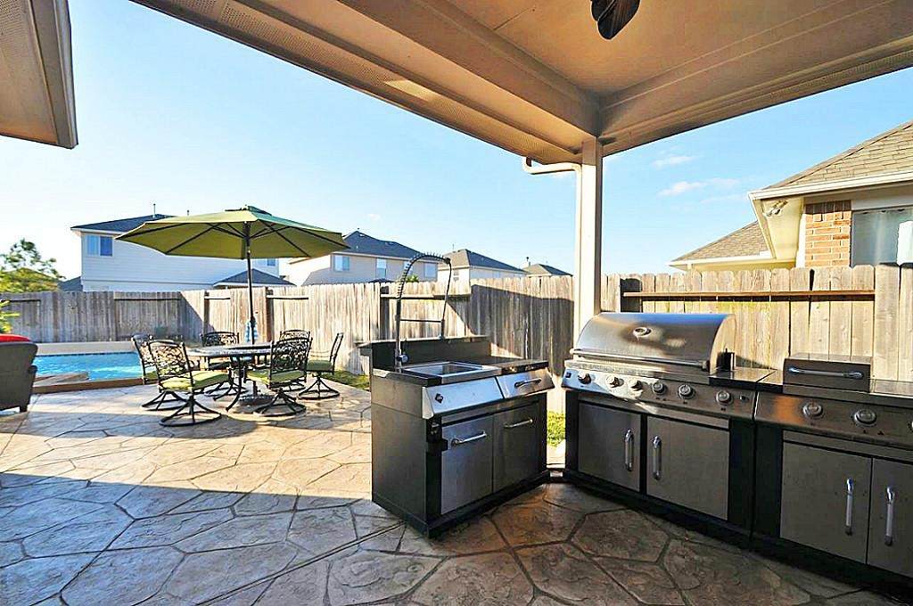 6454 Applewood Forest Drive - Photo 1