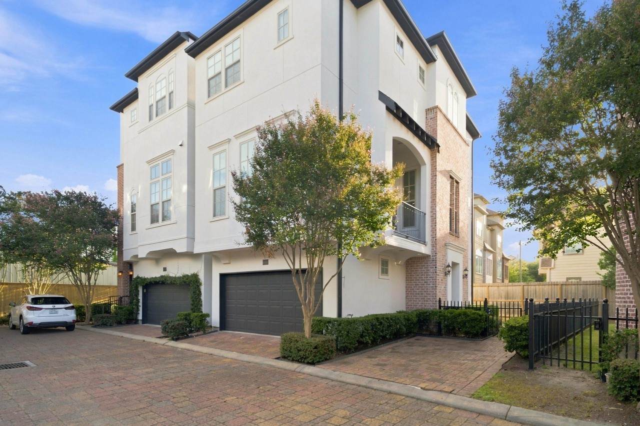 2705 Arabelle Grove - Photo 1