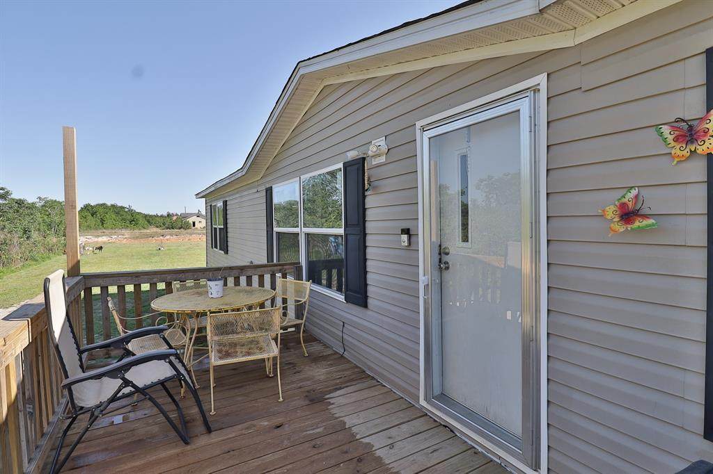 2613 County Road 3540 - Photo 1