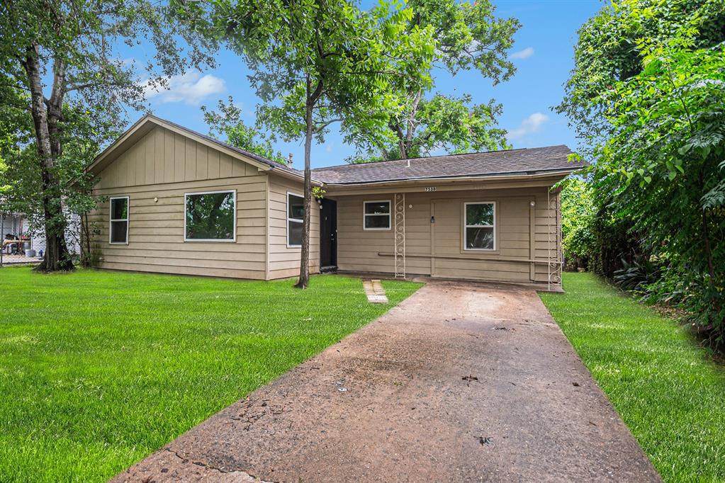 7538 Bywood Street - Photo 1