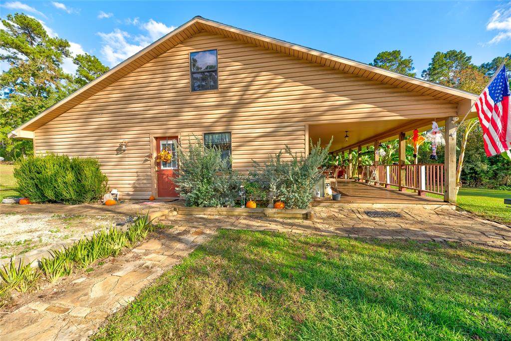 189 Woodlake Cove Drive - Photo 1