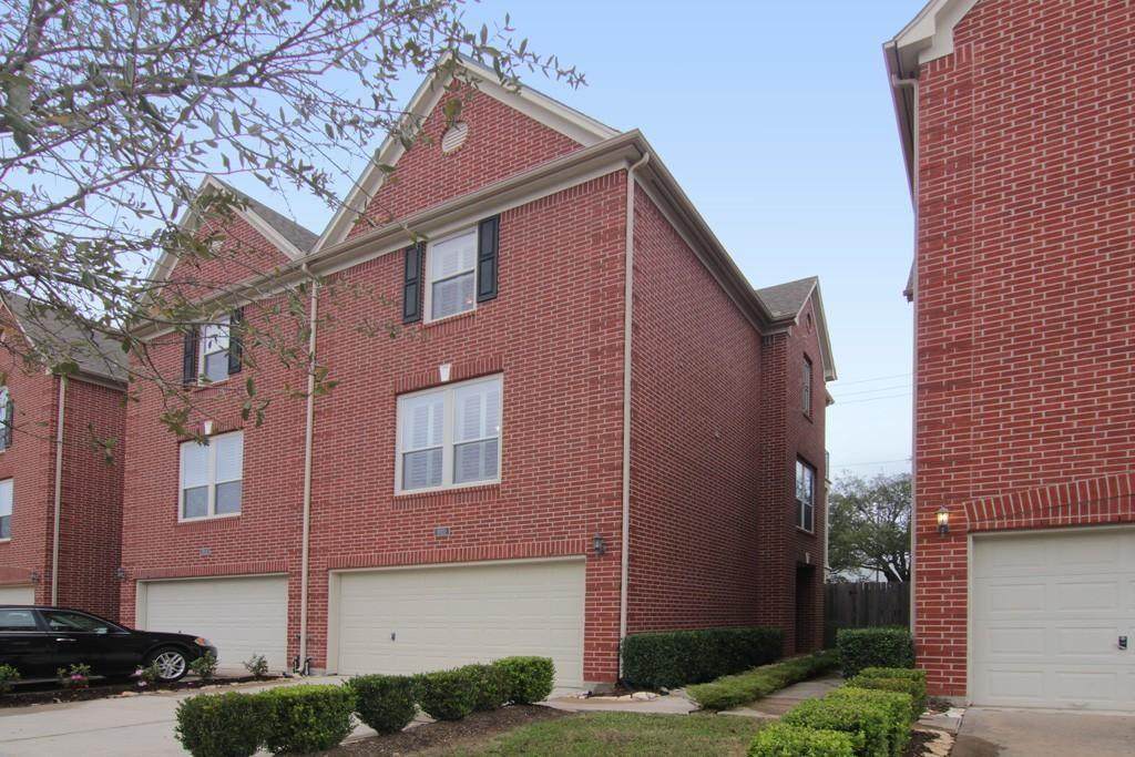 910 Heights Hollow Lane - Photo 1