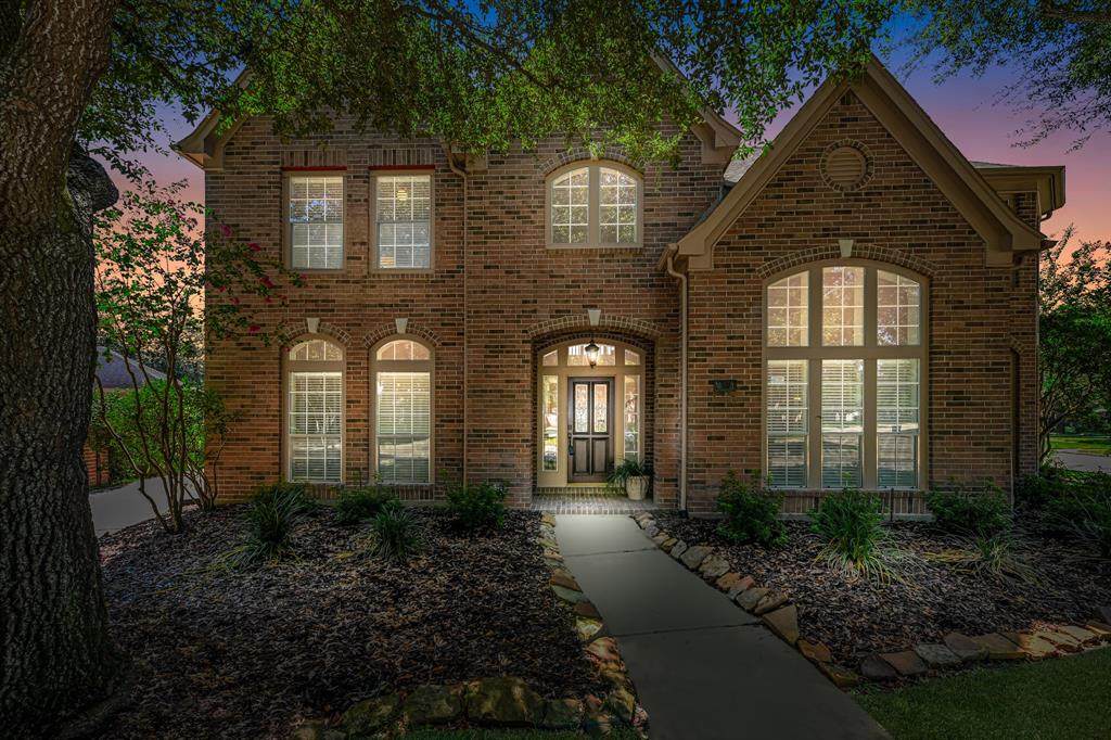 21911 Suntree Circle - Photo 1
