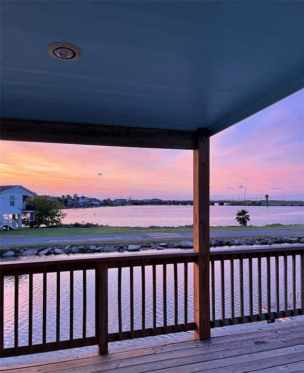 101 Bayou Vista Dr - Photo 1