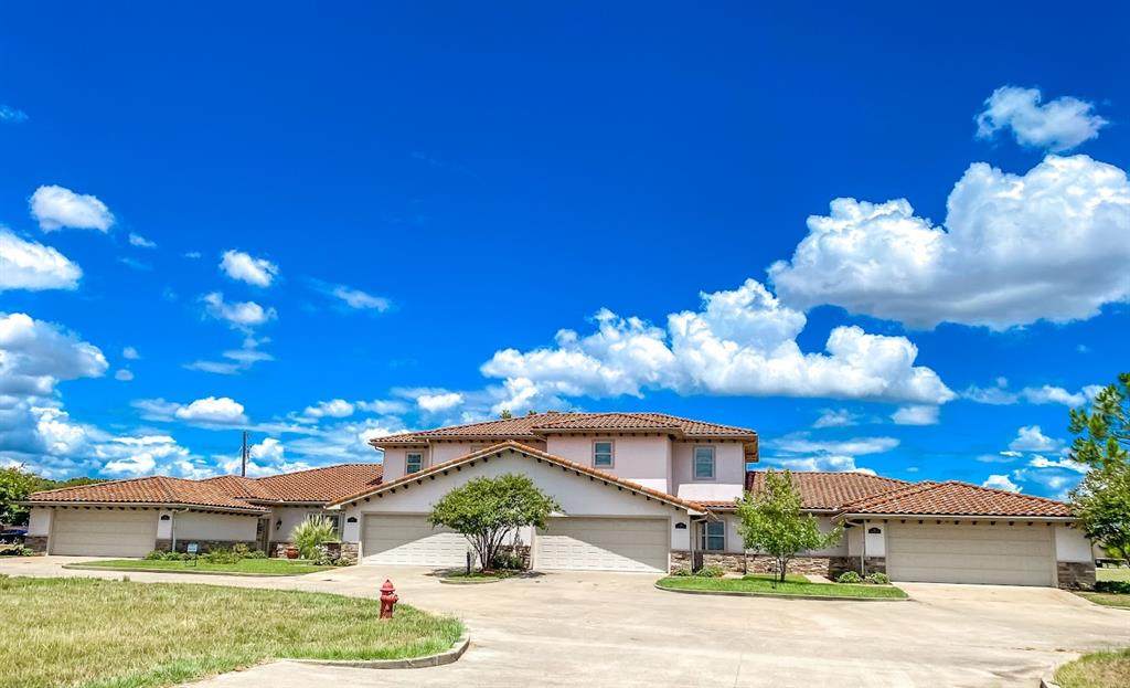 11-14 Pine Ridge Court - Photo 1
