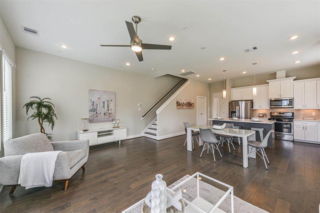 5518 Rosslyn Rd - Photo 1