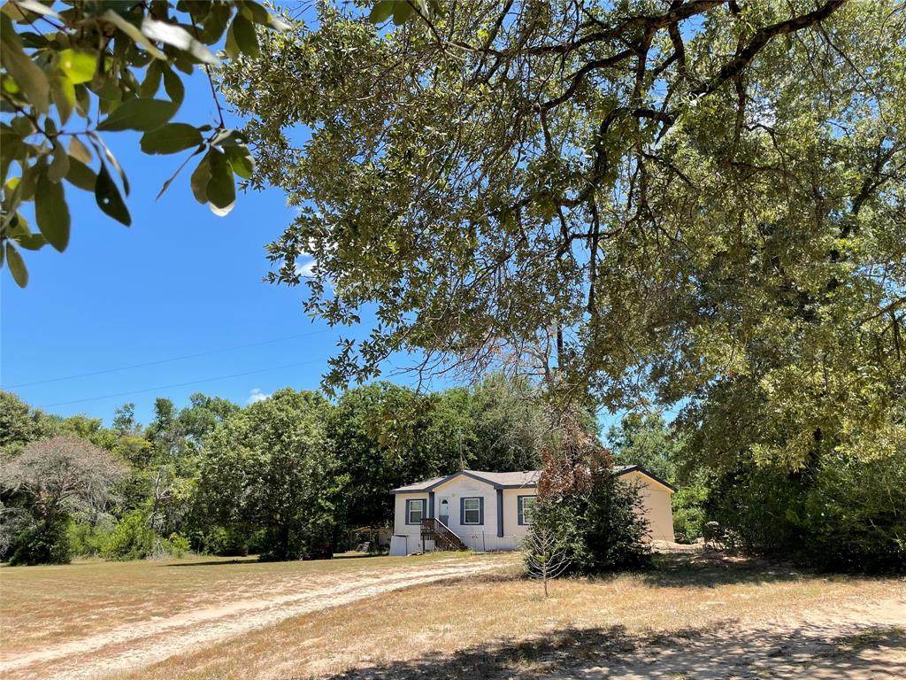 5721 County Road 2692 - Photo 1