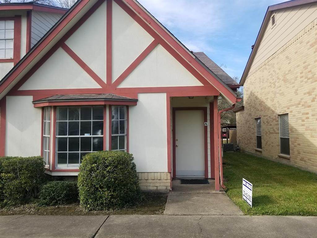 2037 Country Village Boulevard - Photo 1