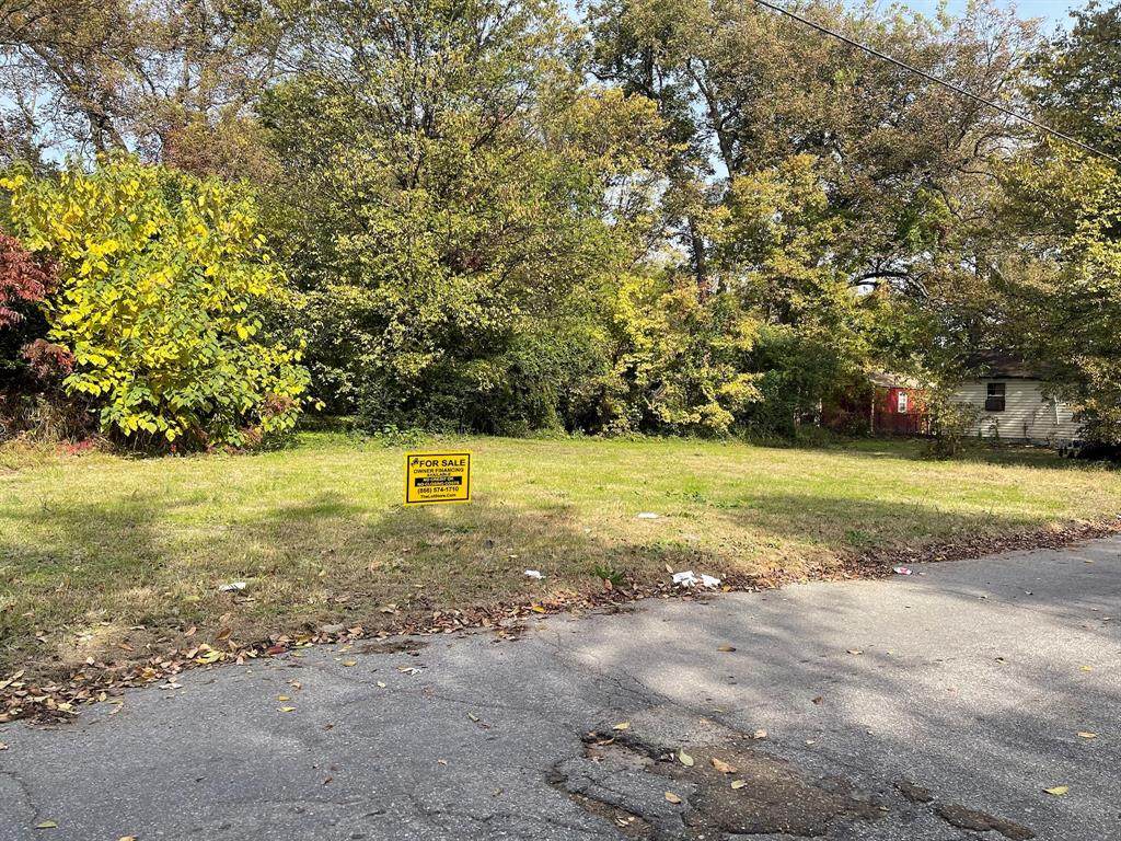 520 Franklin Avenue - Photo 1