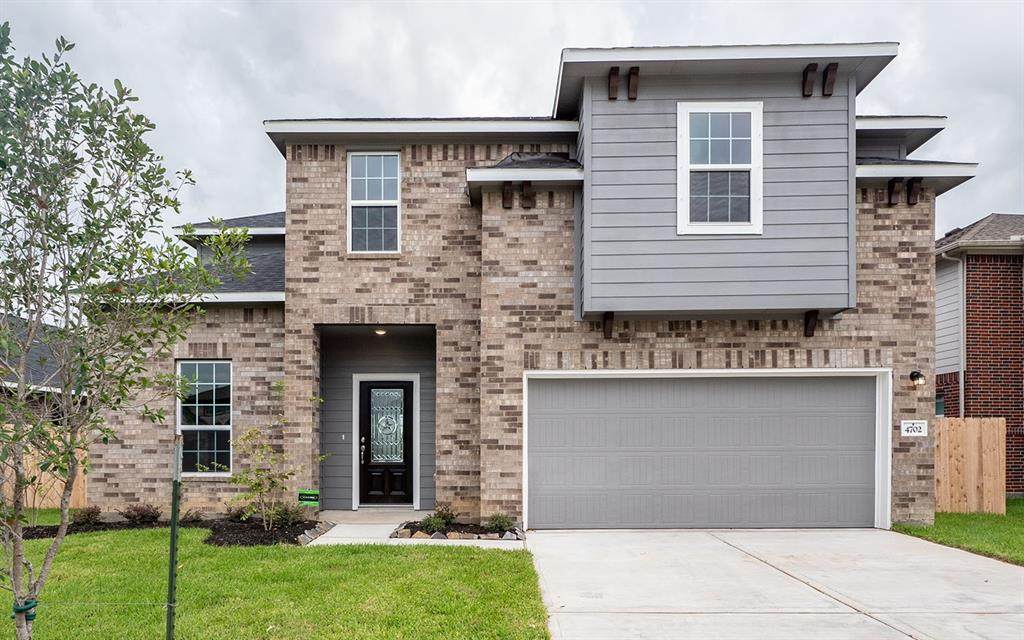 4702 Goldeneye Drive - Photo 1