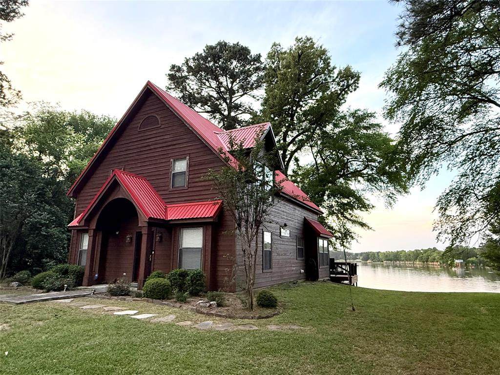 211 County Road 3119 - Photo 1