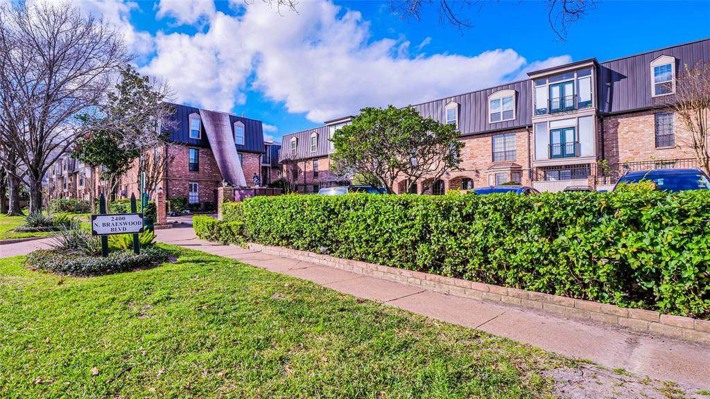 2400 Braeswood Boulevard - Photo 1