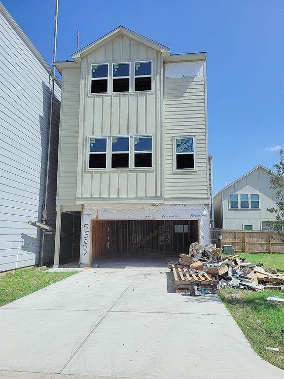 5503 Holguin Hollow Street - Photo 1