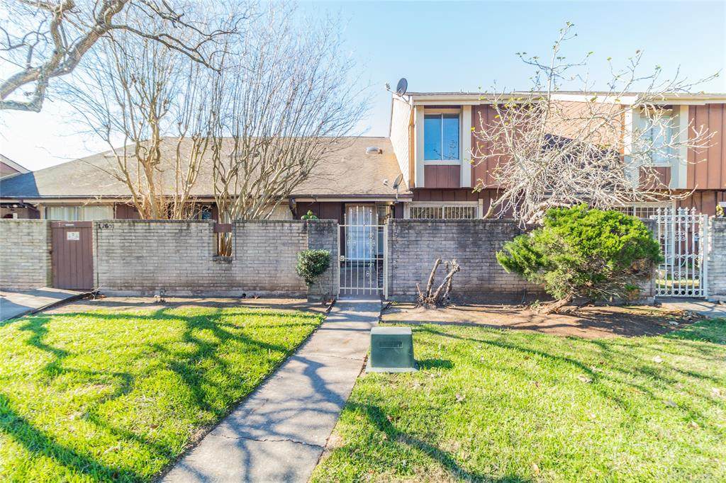 12649 Wellington Park Drive - Photo 1